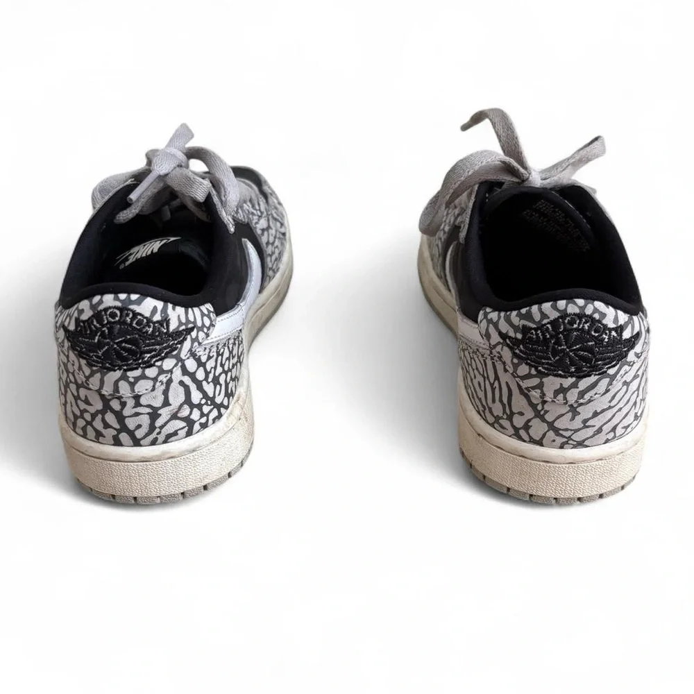 Nike Jordan 1 Retro Low OG in Black Cement Big Kids Youth 6.5